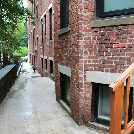 A Stylish Stay With A King Bed And Heated Floors #27 Brookline Exteriör bild